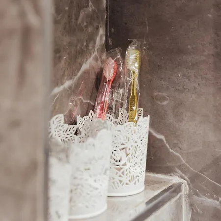 Pensjonat Alquadratorooms La Spezia