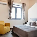 Гостевой дом Alquadratorooms 4*