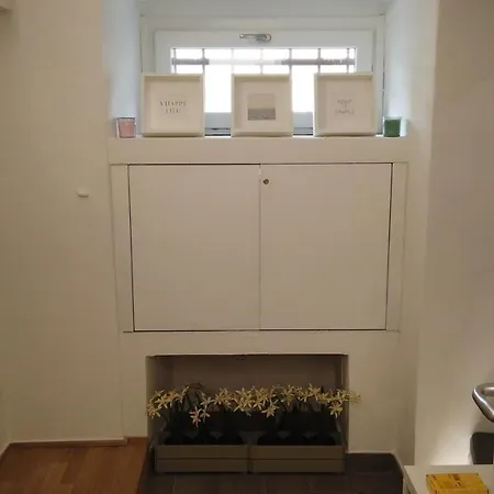 Alquadratorooms Vendégház La Spezia